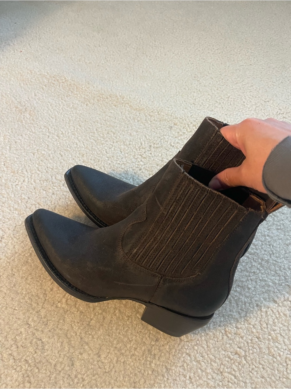 Frye Sacha Chelsea Western Boot - Picture 3 of 7